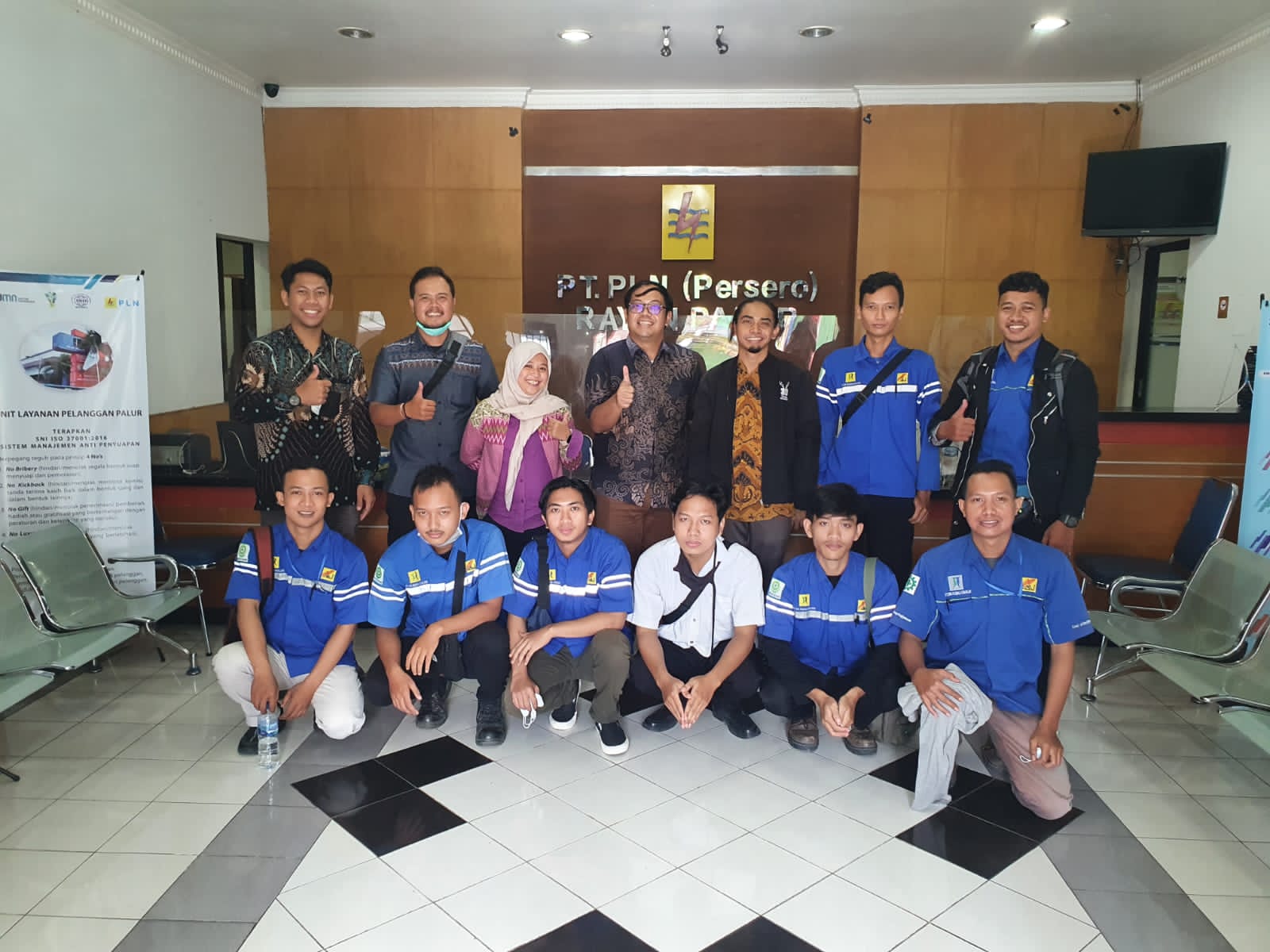 PEKERJAAN PEMELIHARAAN PEMETAAN & PENGELOLAAN DATA ASET JARINGAN DISTRIBUSI DI WILAYAH KERJA PT PLN (PERSERO) UP3 SURAKARTA